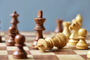 Скандалът със секс играчка, който взриви шаха