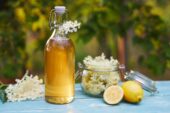 Домашен сироп от бъз: 3 лесни рецепти за перфектен вкус