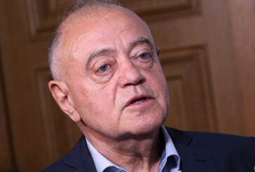 Лидерът на ДСБ ген. Ат. Атанасов разкри: Инициативен комитет, а не ПП, готви издигането на Андрей Гюров за президент