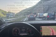 Огромна тапа затрудни движението по АМ „Струма“ от Перник за София