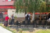 С 11 казана телешки курбан и водосвет за здраве отбелязаха храмовия празник на благоевградското с. Рилци, бурята провали участието на певицата Райна 