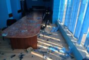 Повдигнаха обвинение на мъжа, поломил офиса на ДПС в Благоевград