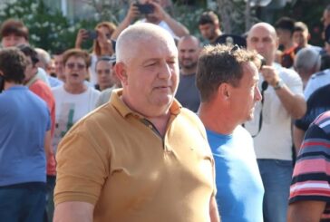 ПРОТЕСТЪТ УСПЯ! Кметът Н. Георгиев: АПИ премахва ограничителните колчетата в Кресна до 22 юли