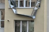 Бурята откърти обшивка на новосаниран блок в Радомир 
