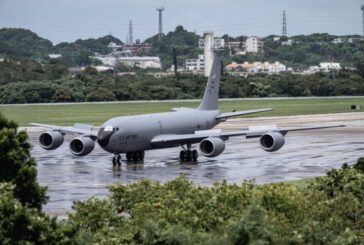 KC-135 Stratotanker пристига на авиобаза „Безмер“: Какво може „летящата бензиностанция“ на САЩ