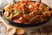 Селски тиган с месо и картофи по грузински
