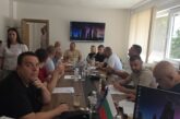 Съветниците в Сандански стопираха продажбата на 6 имота в Мелник, спряха и концесията на градските басейни
