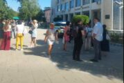 СЯНКАТА НА ТЕРОРИЗМА! Заплаха за поставена бомба опразни Съдебната палата в Благоевград