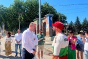 Тържествено посрещнаха в Кюстендил велопътешественика М. Гергов, изминал 2430 км при обиколката на страната с велосипед „Балканче”