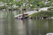 Отново глобиха двама чужди граждани, изкъпали се в Рибното езеро