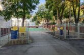 ПРОДЪЛЖЕНИЕ НА ГОРЕЩА ТЕМА:  Табели „Добре дошли“ посрещат посетителите в отворените училищни дворове в Благоевград