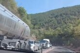Огромни задръствания по пътя за Гърция край Кресна
