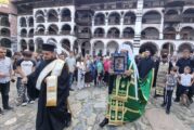 Посрещната Чудотворната Хавайска мироточива икона на Богородица в Рилския манастир