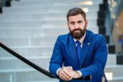 Евродепутатът Андрей Новаков си купи къща в с. Пожарево за над половин милион лева