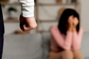Мъж посегна с нож на приятелката си, баща наби дъщеря си