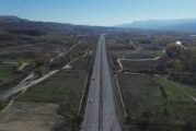 Министри инспектират строежа на обходния път на Кресна