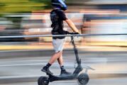Задържаха непълнолетен с тротинетка, опитал да осуети полицейска проверка в Перник