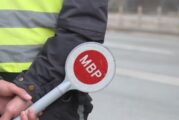 Арестуваха шофьор на камион на жп прелеза в Струмяни, не спрял на полицейска палка