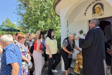 Голяма Богородица събра жители и гости на село Полето край параклиса „Успение на Пресвета Богородица“