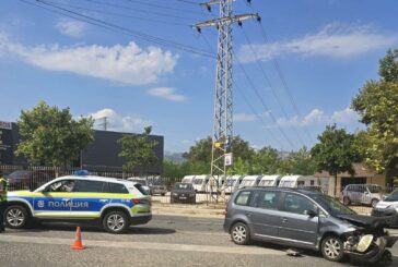 78-г. водач от Джигурово удари челно колата на кмета на Ново Делчево В. Атанасов на входа на Сандански
