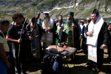 С тържествен водосвет, отслужен от патриарх Даниил край езерото Бъбрека, Рила отново се превърна в място за молитва и поклонение