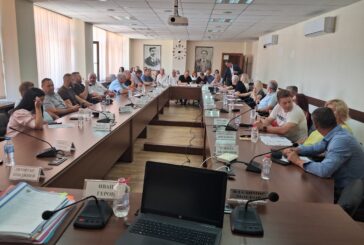 Общинският съвет в Гоце Делчев подкрепи поскъпването на водата и запази цените в лева за лагера на Попови ливади
