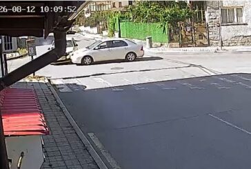 Нова катастрофа с неспазване на предимство на „Бермудския триъгълник” възмути дупничани, размина се само с потрошени ламарини