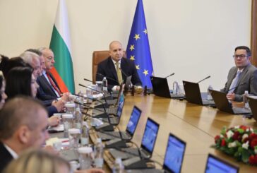 Премиерът: Затягаме митническия контрол, а контрабандата става тежко престъпление