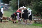 Самодейки от радомирското село  Дрен гостуваха на „Фермата“