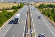 Спират тировете по магистралите и натоварените пътища в почивните празнични дни