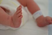 Световен рекорд и чудо в Гърция: 54-годишна жена роди след 22 години замразяване на ембрион