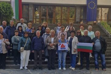 Делегация от Благоевград и Бачево превзе Делювите празници в Златоград