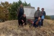 Жителите на Брежани се поклониха пред паметта на загиалите в героичната битка край Качев баир