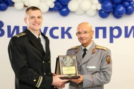 ГОРДОСТ ЗА РАЗЛОГ И БАЧЕВО! Благовест Лигов завърши с 6.00 и спечели „Златен Хипократ“ във военната медицина