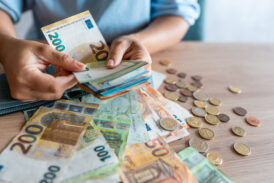 Правителството предлага 660 евро минималната заплата от 1 януари 2027 година