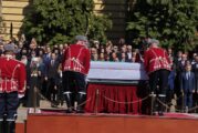 Гвардейци понесоха ковчега на цар Самуил към 