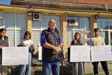 Местната общност в ромския квартал „Изток“ в Кюстендил излезе на мирен протест срещу наркотиците